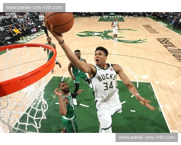 雄鹿魔术较量：字母哥缺阵下区域联防应对多点进攻