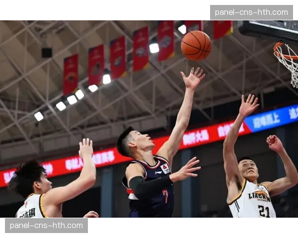 辽宁本钢轻取广州龙狮，率先挺进半决赛